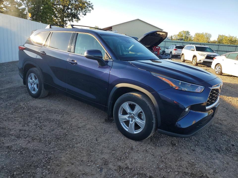 70712096 :رقم المزاد ، 5TDBZRBH6NS562107 vin ، 2022 Toyota Highlander مزاد بيع