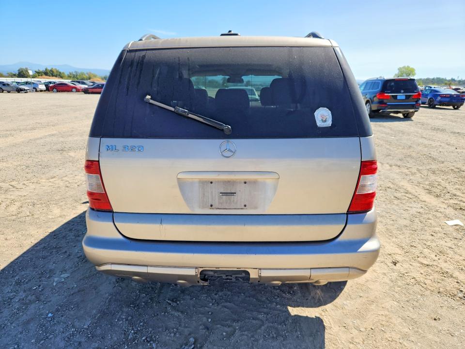 68534416 :رقم المزاد ، 4JGAB54E42A290351 vin ، 2002 Mercedes-benz Ml مزاد بيع