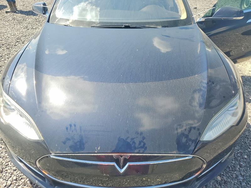 67307856 :رقم المزاد ، 5YJSA1CN2DFP04534 vin ، 2013 Tesla Model S مزاد بيع