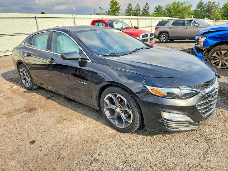 67407996 :رقم المزاد ، 1G1ZD5ST8MF011727 vin ، 2021 Chevrolet Malibu مزاد بيع
