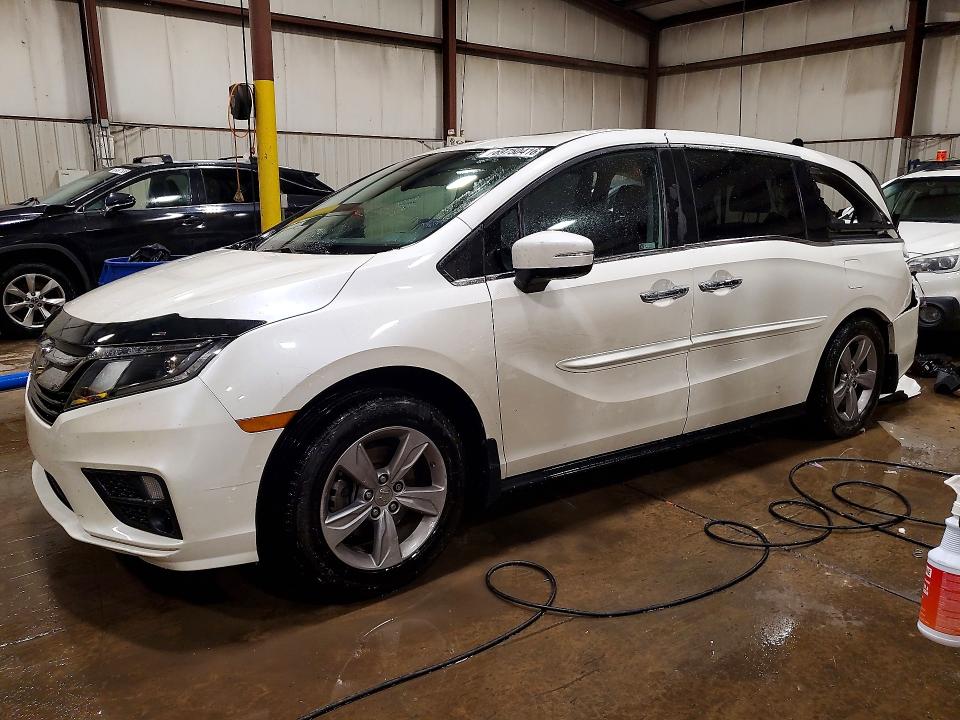 71688276 :رقم المزاد ، 5FNRL6H79JB094563 vin ، 2018 Honda Odyssey مزاد بيع