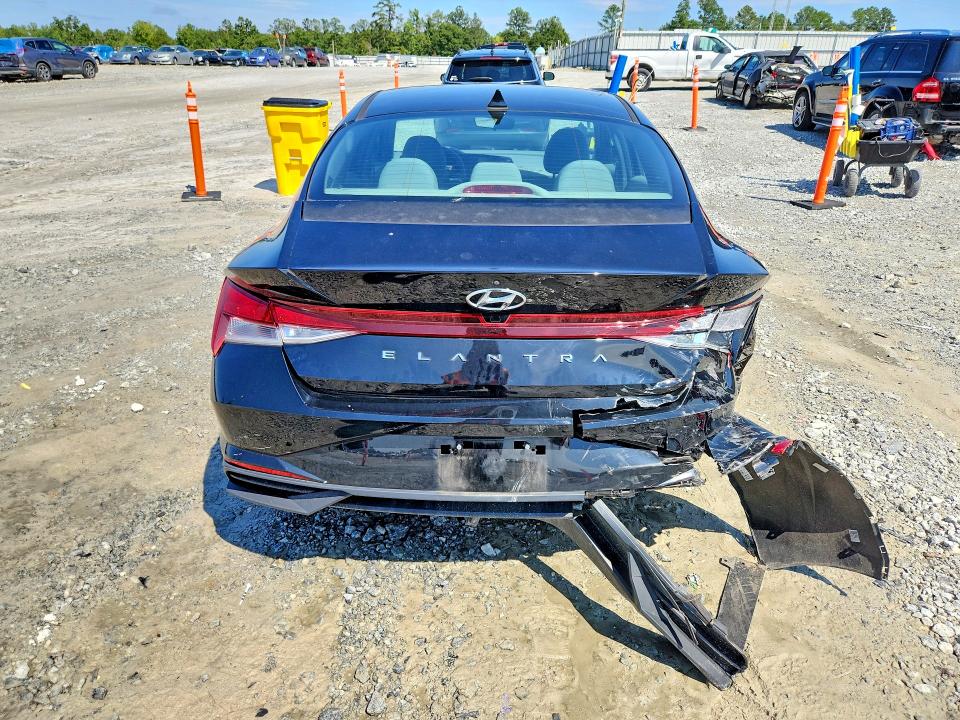 2022 Hyundai Elantra მანქანა იყიდება აუქციონზე, vin: KMHLM4AG4NU355611, აუქციონის ნომერი: 70041226