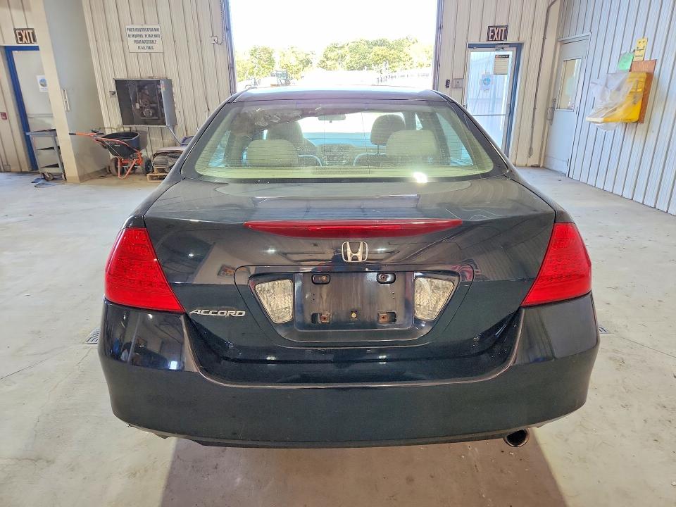 70062996 :رقم المزاد ، 1HGCM56337A066659 vin ، 2007 Honda Accord مزاد بيع