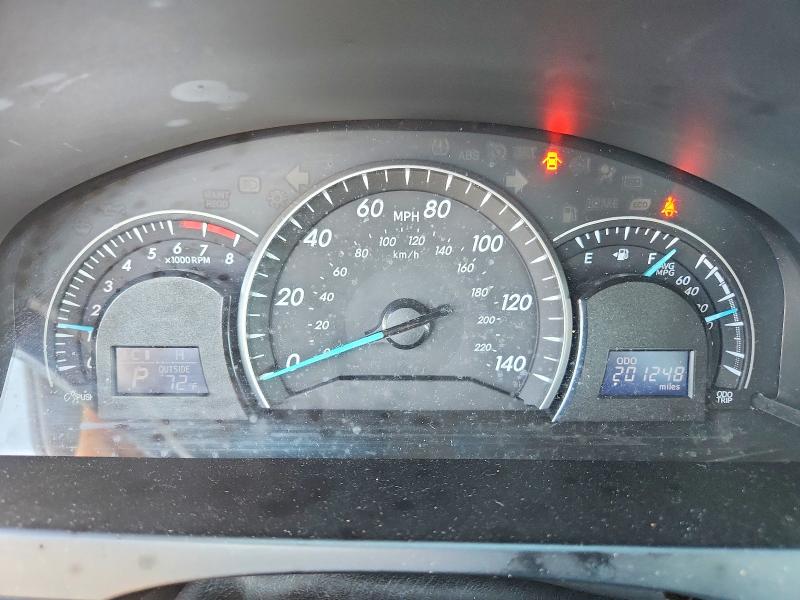 2014 Toyota Camry მანქანა იყიდება აუქციონზე, vin: 4T1BF1FK5EU405952, აუქციონის ნომერი: 70102036