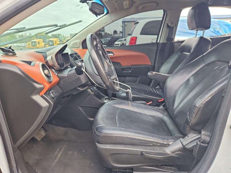 69733596 :رقم المزاد ، 1G1JE6SG2E4141096 vin ، 2014 Chevrolet Sonic مزاد بيع