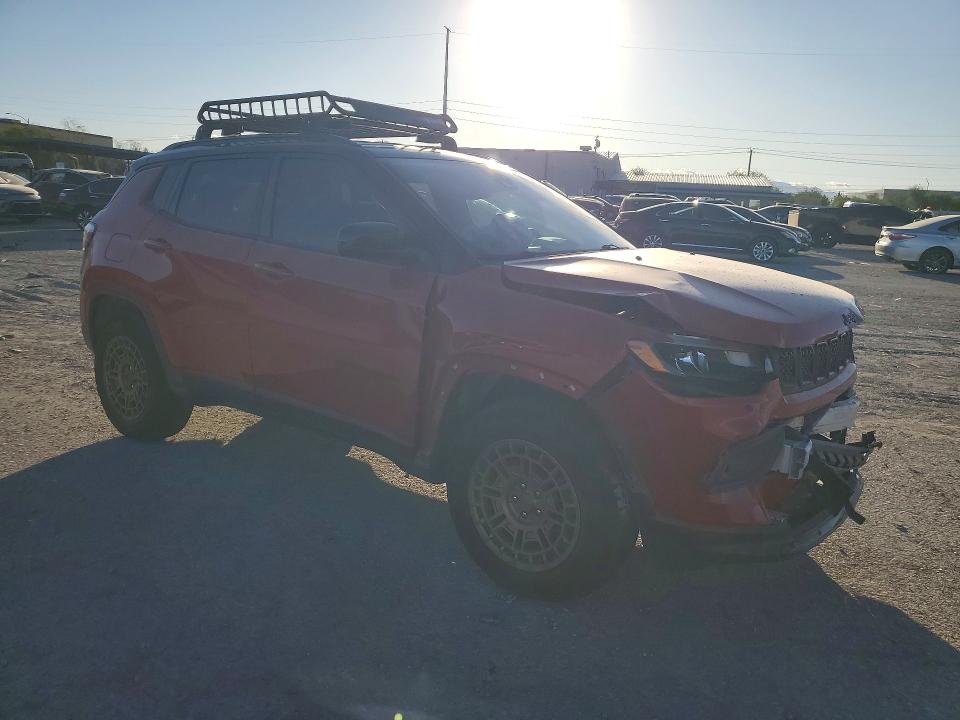 2023 Jeep Compass მანქანა იყიდება აუქციონზე, vin: 3C4NJDBNXPT520030, აუქციონის ნომერი: 70057866