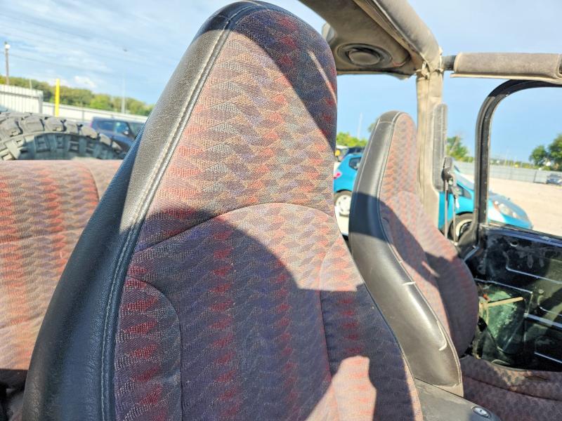 Продажа на аукционе авто 2000 Jeep Wrangler / Tj, vin: 1J4FA49SXYP780038, номер лота: 67339036