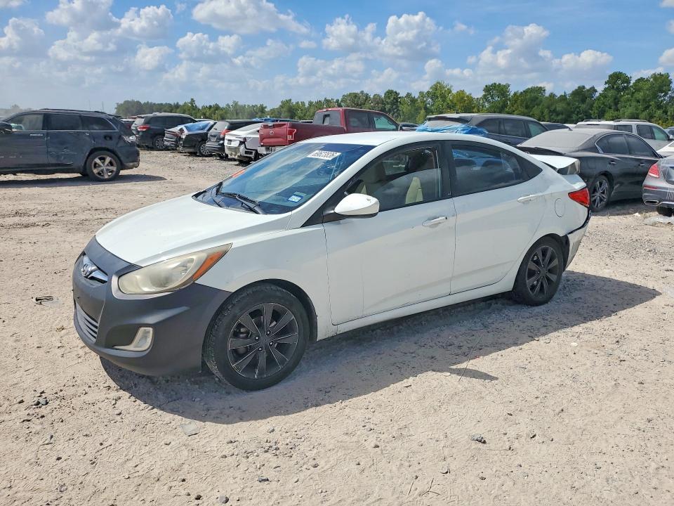2013 Hyundai Accent მანქანა იყიდება აუქციონზე, vin: KMHCU4AE5DU572727, აუქციონის ნომერი: 69623836