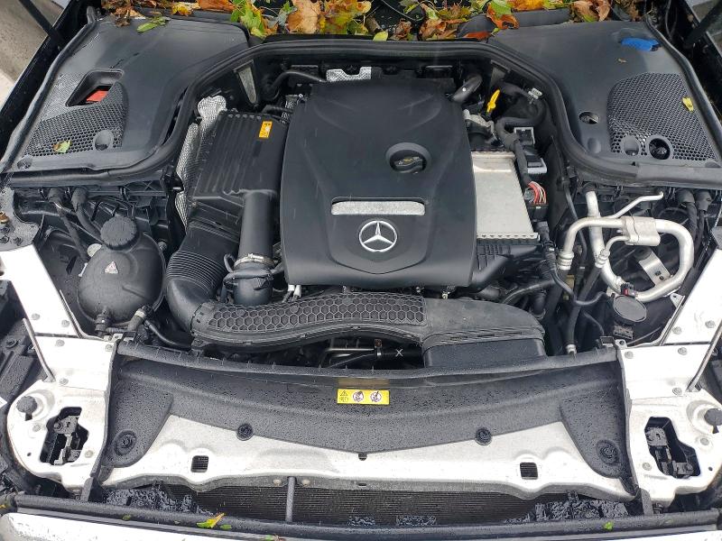 70745436 :رقم المزاد ، WDDZF4KB9JA441090 vin ، 2018 Mercedes-benz E مزاد بيع