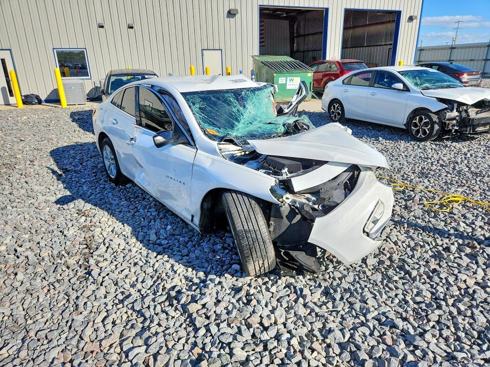 Продаж на аукціоні авто 2018 Chevrolet Malibu, vin: 1G1ZD5ST6JF210657, номер лоту: 70423036