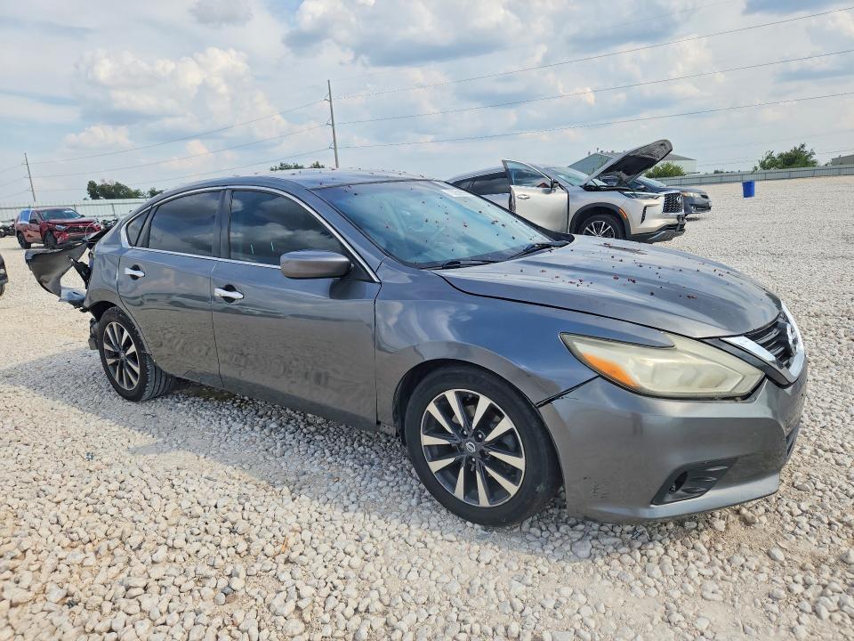2017 Nissan Altima მანქანა იყიდება აუქციონზე, vin: 1N4AL3APXHC171234, აუქციონის ნომერი: 70258996