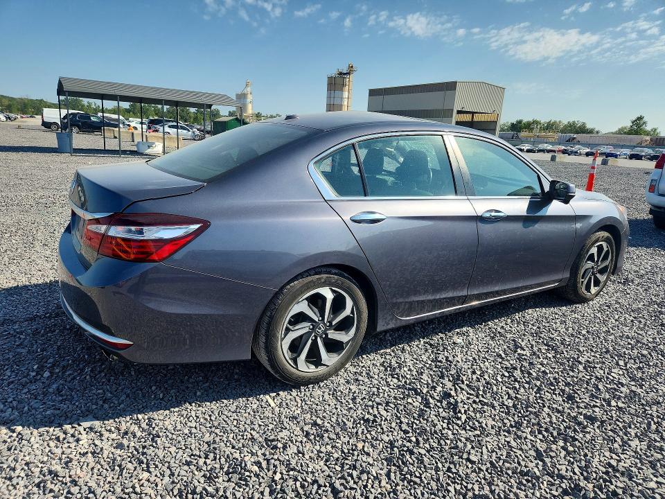 Продажа на аукционе авто 2017 Honda Accord, vin: 1HGCR2F85HA024393, номер лота: 67385066