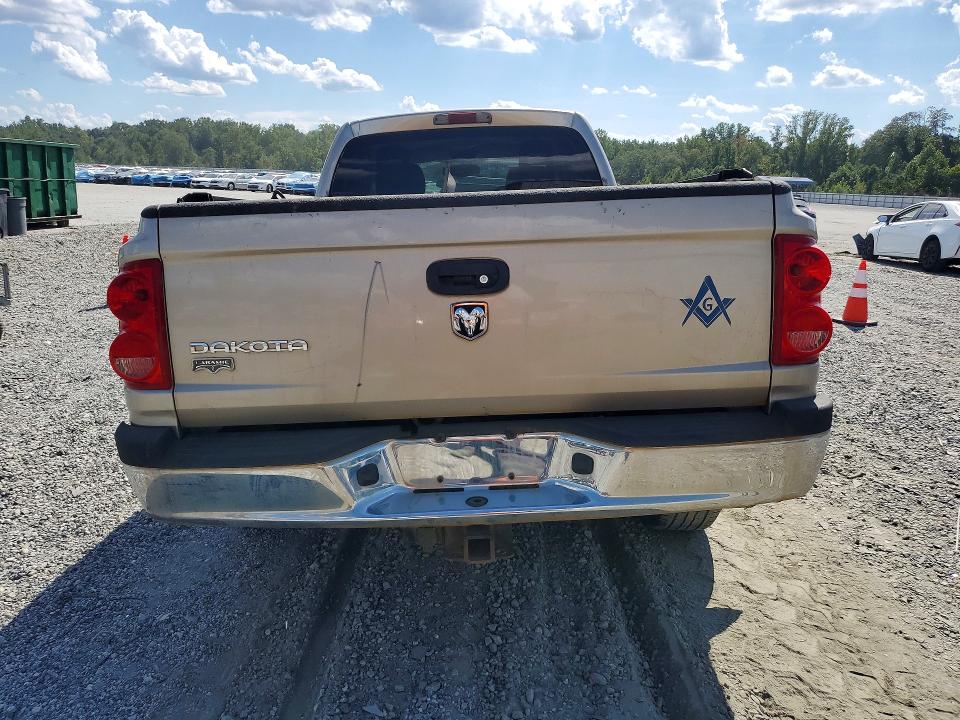 68077576 :رقم المزاد ، 1D7HW52K75S204566 vin ، 2005 Dodge Dakota مزاد بيع