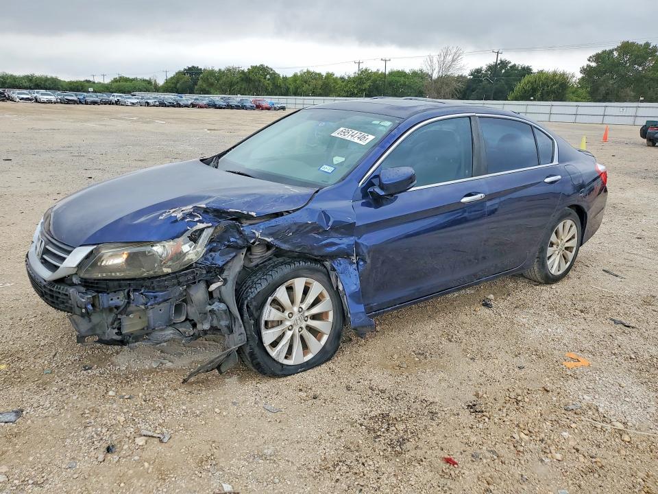 Продажа на аукционе авто 2015 Honda Accord, vin: 1HGCR2F76FA081822, номер лота: 69514746