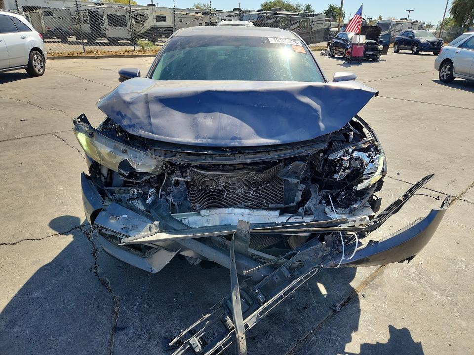 2017 Honda Civic მანქანა იყიდება აუქციონზე, vin: 19XFC2F73HE216994, აუქციონის ნომერი: 70102226