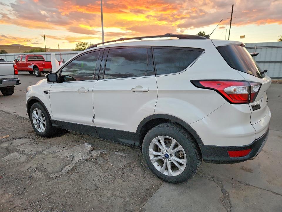 68698966 :رقم المزاد ، 1FMCU9HD3JUB73286 vin ، 2018 Ford Escape مزاد بيع