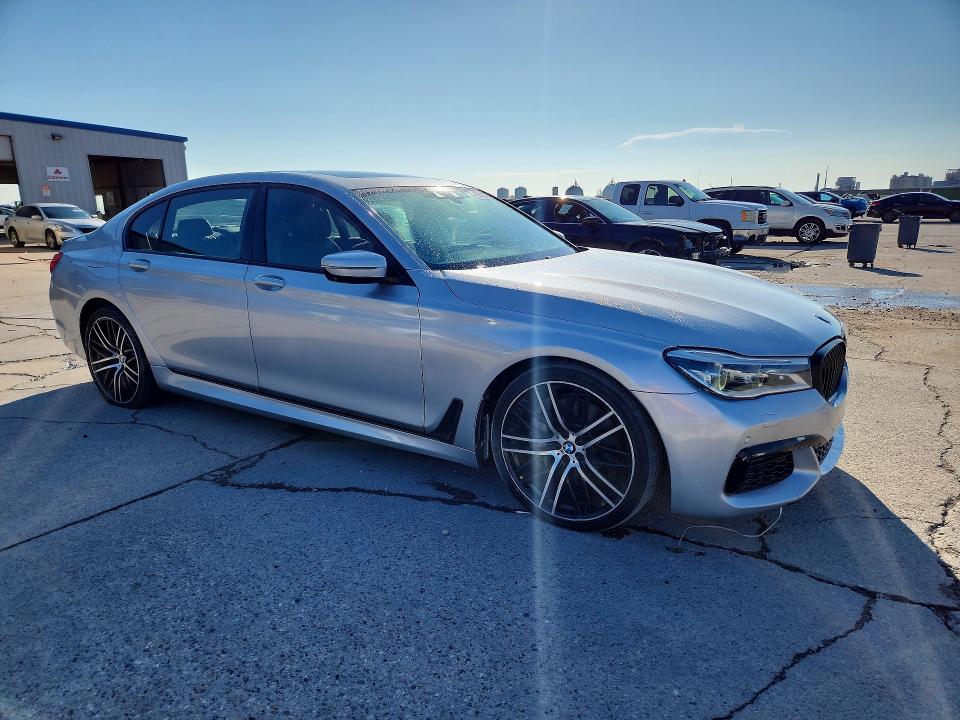 Продажа на аукционе авто 2018 Bmw 750, vin: WBA7F0C5XJGM23100, номер лота: 69722356