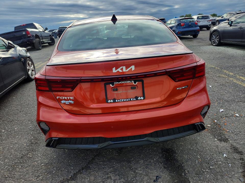 2022 Kia Forte მანქანა იყიდება აუქციონზე, vin: 3KPF54AD5NE492060, აუქციონის ნომერი: 71080596