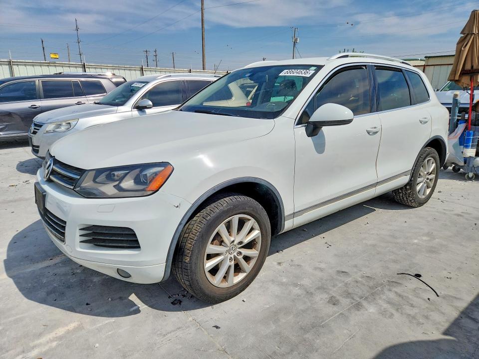 Aukcja sprzedaży 2014 Volkswagen Touareg, vin: WVGEF9BP1ED002693, numer aukcji: 68604636