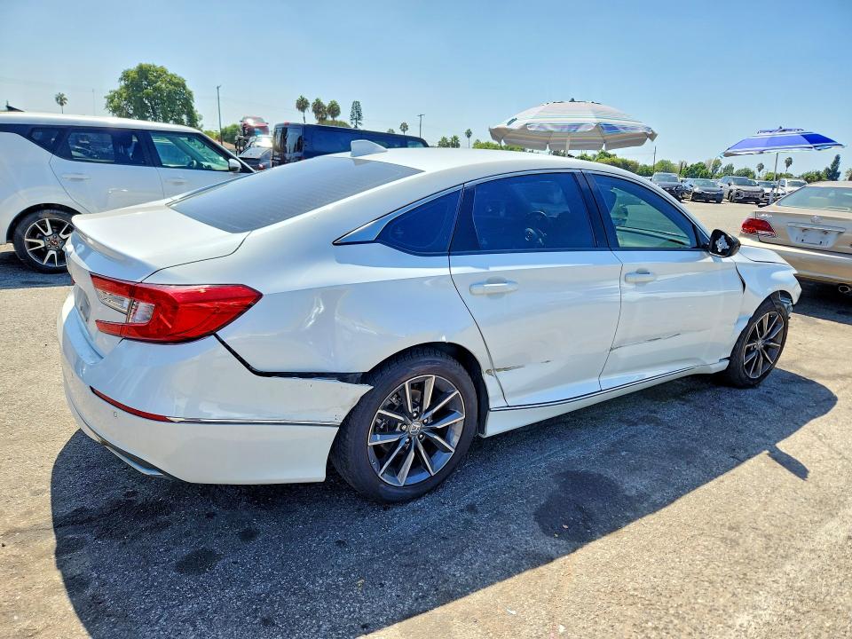 Продажа на аукционе авто 2022 Honda Accord, vin: 1HGCV1F59NA057646, номер лота: 68706936