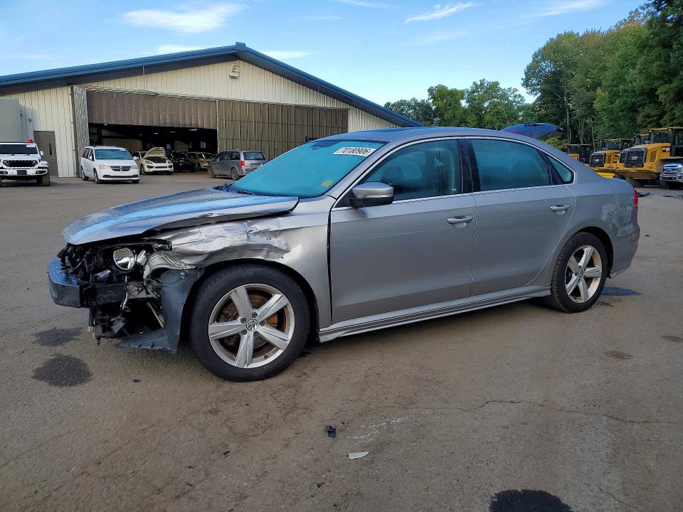 Продаж на аукціоні авто 2013 Volkswagen Passat, vin: 1VWBP7A36DC071064, номер лоту: 70180906
