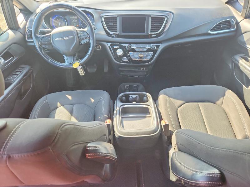 67811006 :رقم المزاد ، 2C4RC1FG1JR357915 vin ، 2018 Chrysler Pacifica مزاد بيع