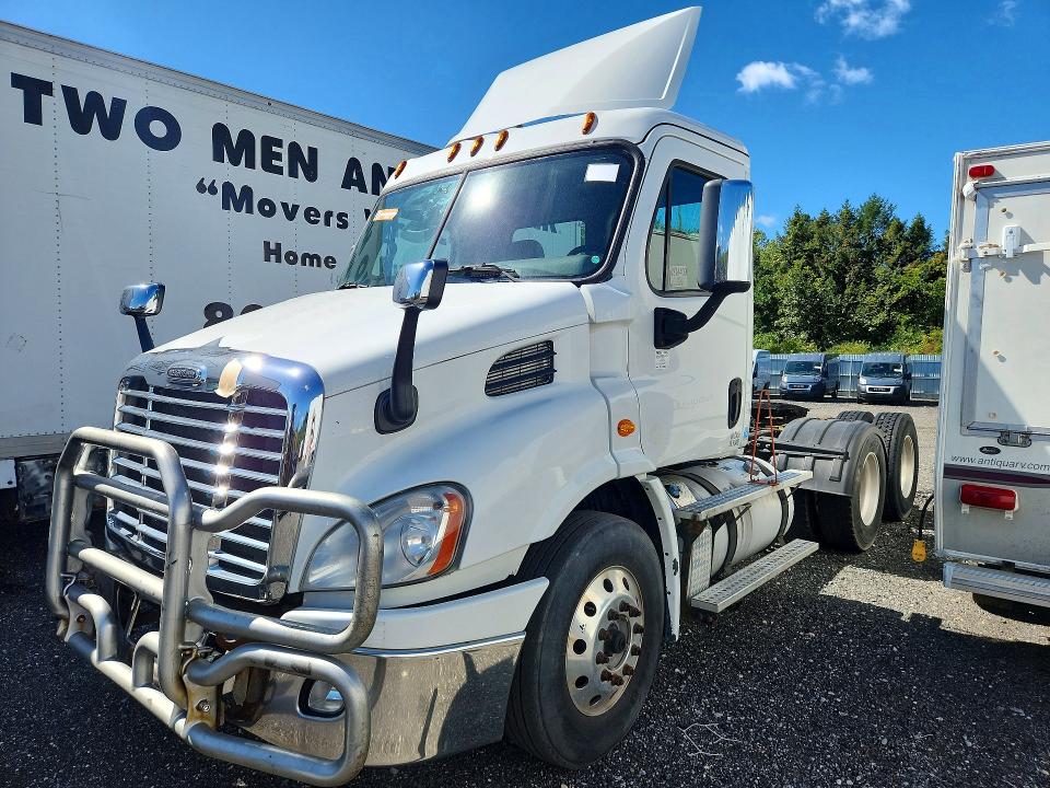 Продаж на аукціоні авто 2016 Freightliner Cascadia 113, vin: 1FUJGBDV7GLBW4500, номер лоту: 68036356