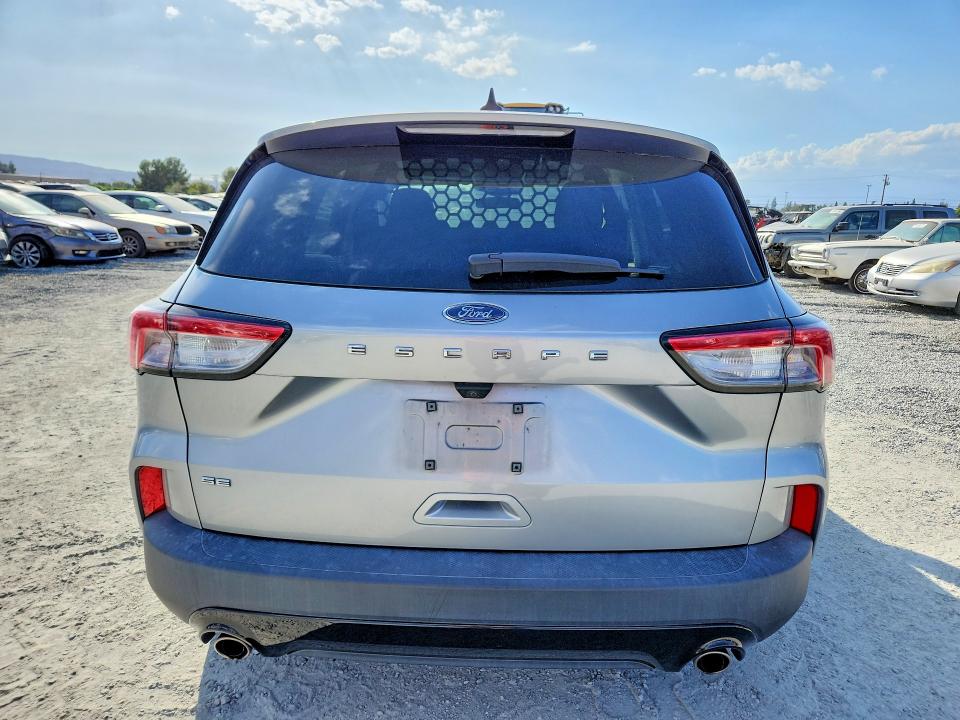 69733566 :رقم المزاد ، 1FMCU0G62NUB60453 vin ، 2022 Ford Escape مزاد بيع