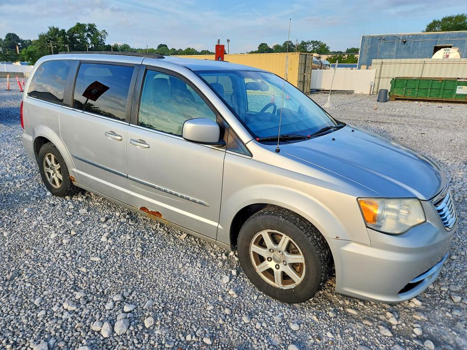 67653456 :رقم المزاد ، 2A4RR5DGXBR665038 vin ، 2011 Chrysler Town & Country مزاد بيع