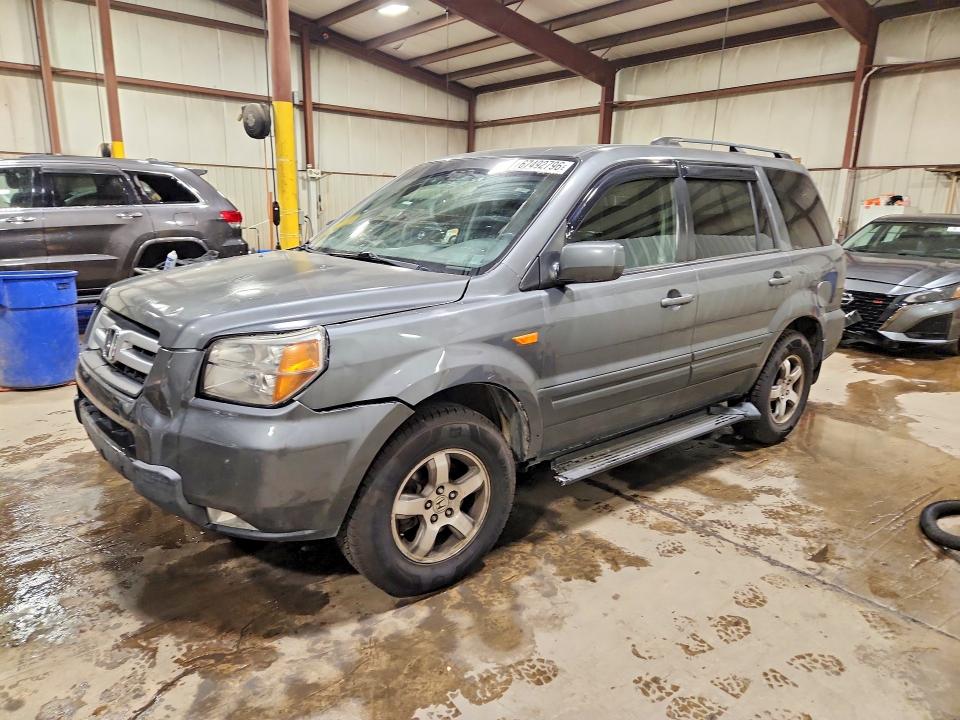 67492796 :رقم المزاد ، 5FNYF18788B007400 vin ، 2008 Honda Pilot مزاد بيع