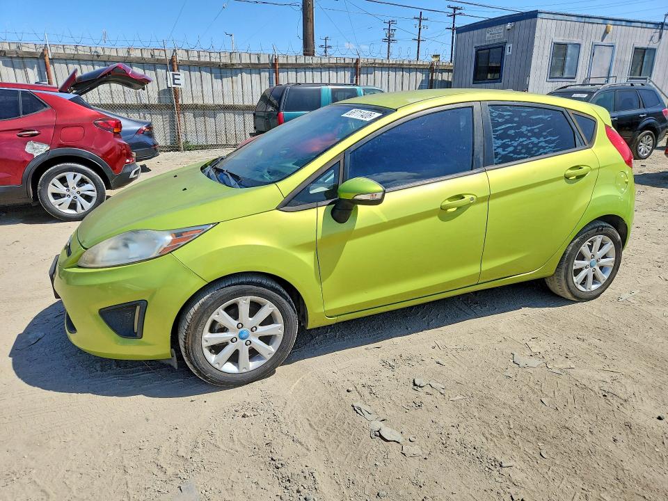 68711406 :رقم المزاد ، 3FADP4EJ4DM177858 vin ، 2013 Ford Fiesta مزاد بيع