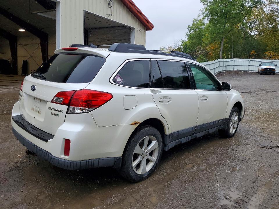 71100816 :رقم المزاد ، 4S4BRBCC7E3241121 vin ، 2014 Subaru Outback مزاد بيع
