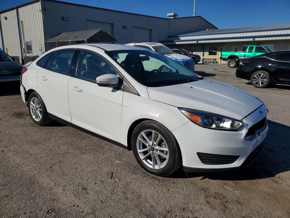 2015 Ford Focus მანქანა იყიდება აუქციონზე, vin: 1FADP3F24FL341633, აუქციონის ნომერი: 70360406