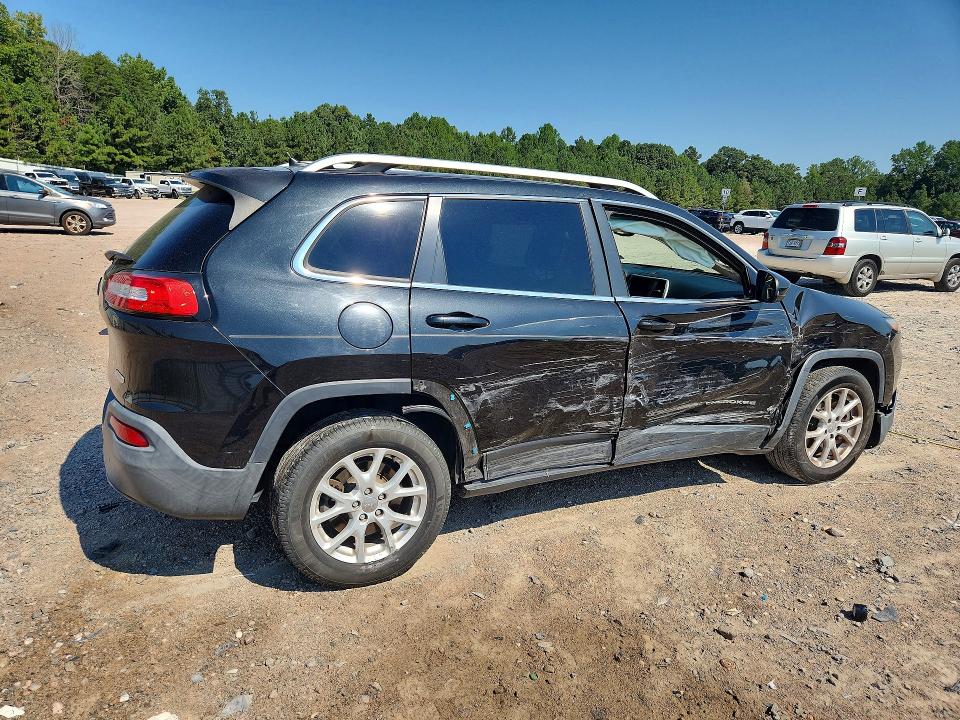 67814836 :رقم المزاد ، 1C4PJLCS3EW115304 vin ، 2014 Jeep Cherokee مزاد بيع