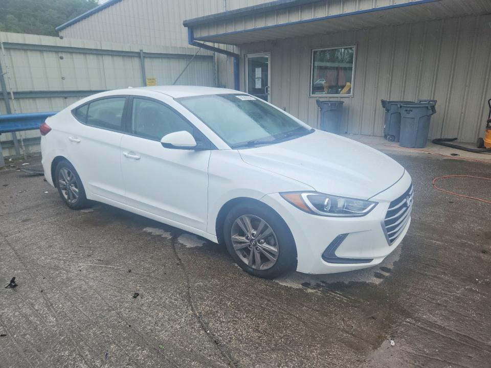 68568286 :رقم المزاد ، 5NPD84LF3HH032120 vin ، 2017 Hyundai Elantra مزاد بيع