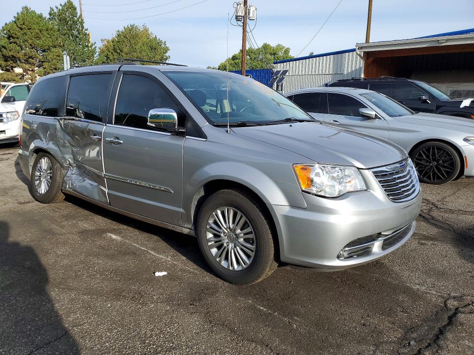69394856 :رقم المزاد ، 2C4RC1CG6GR207960 vin ، 2016 Chrysler Town & Country مزاد بيع