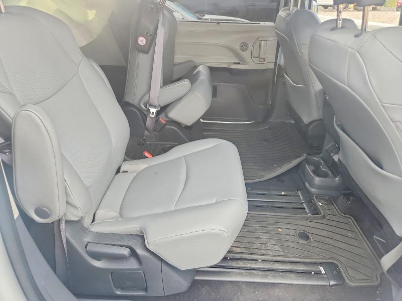 70352266 :رقم المزاد ، 5TDJRKEC7PS150011 vin ، 2023 Toyota Sienna مزاد بيع