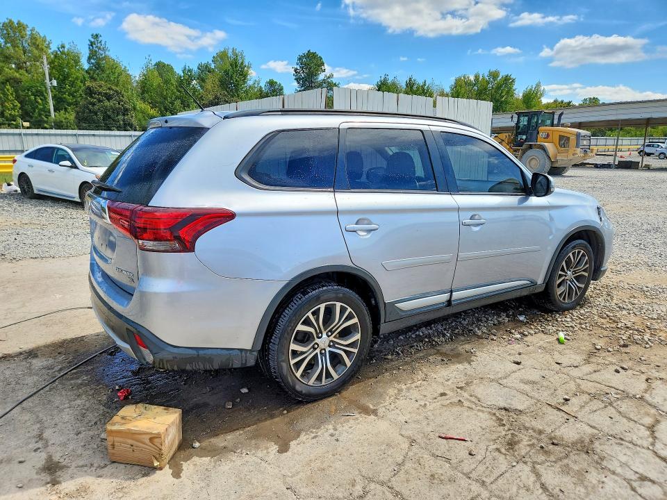 Продаж на аукціоні авто 2016 Mitsubishi Outlander, vin: JA4AD3A34GZ004233, номер лоту: 70618636