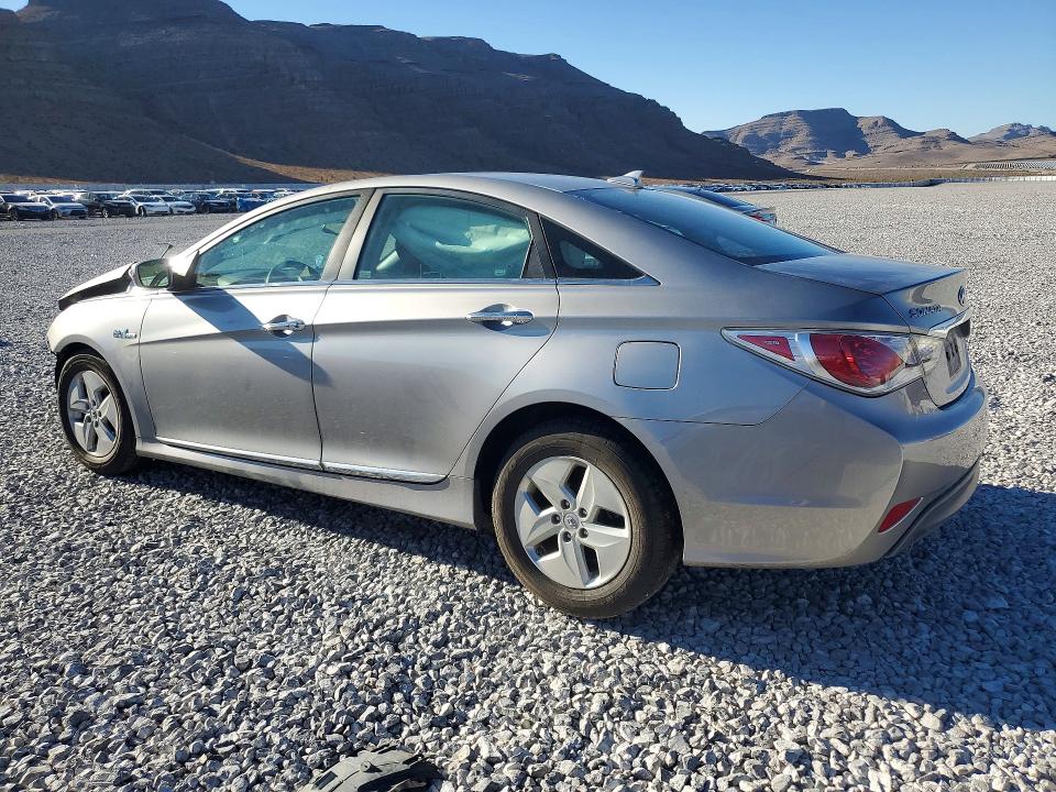 Продажа на аукционе авто 2012 Hyundai Sonata, vin: KMHEC4A47CA043928, номер лота: 67688646