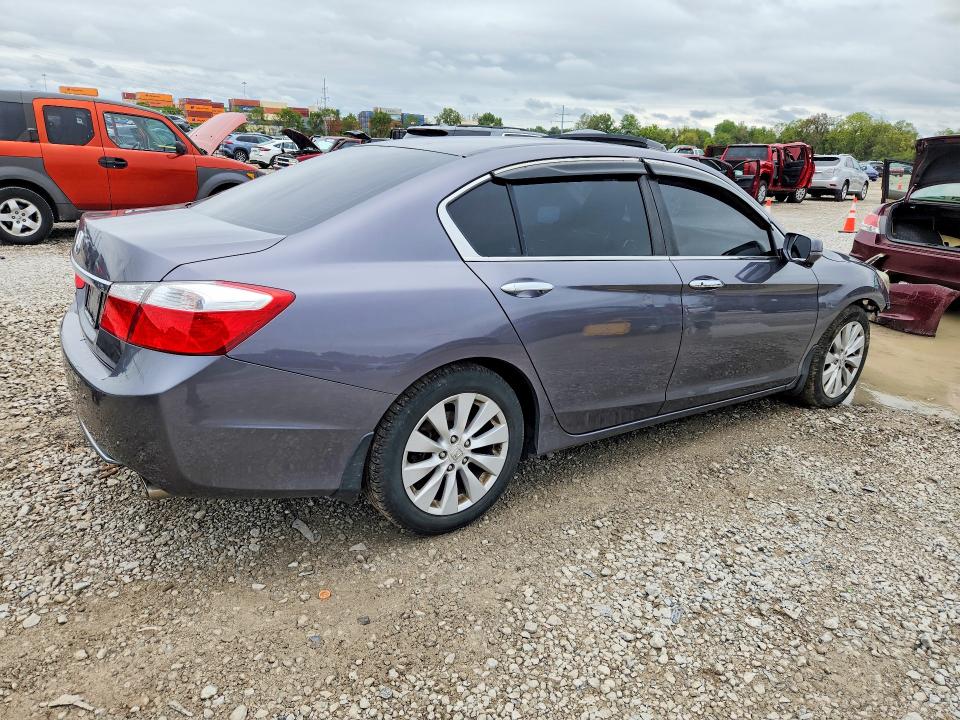 70010226 :رقم المزاد ، 1HGCR2E72FA025829 vin ، 2015 Honda Accord مزاد بيع