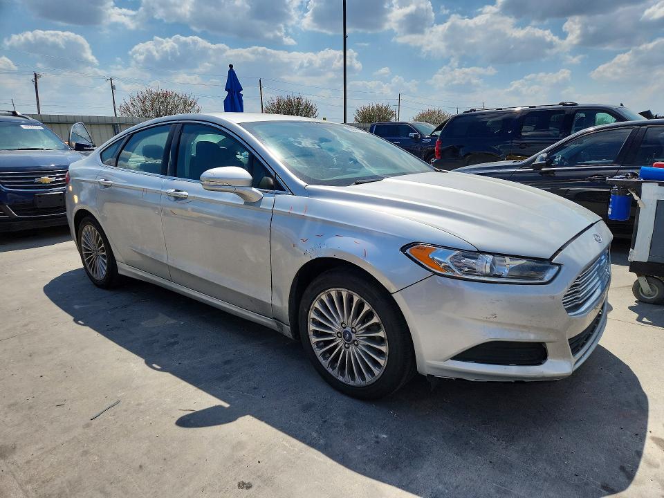 Продажа на аукционе авто 2015 Ford Fusion, vin: 3FA6P0K96FR164515, номер лота: 69631746