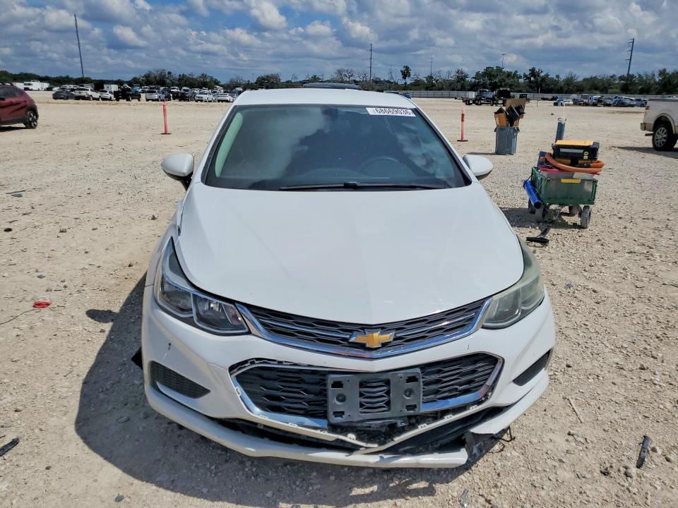 68669036 :رقم المزاد ، 1G1BC5SM2H7252888 vin ، 2017 Chevrolet Cruze مزاد بيع