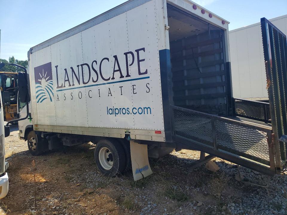 67854936 :رقم المزاد ، JALB4W170B7401049 vin ، 2011 Isuzu Npr مزاد بيع