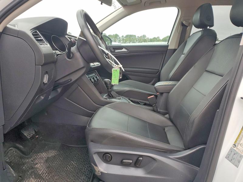 69950376 :رقم المزاد ، 3VV3B7AXXLM130012 vin ، 2020 Volkswagen Tiguan مزاد بيع