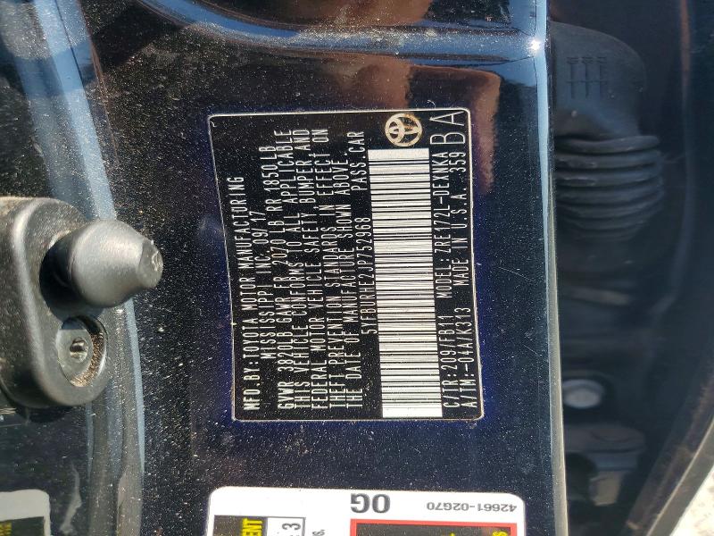 Продаж на аукціоні авто 2018 Toyota Corolla, vin: 5YFBURHE2JP752968, номер лоту: 67468046