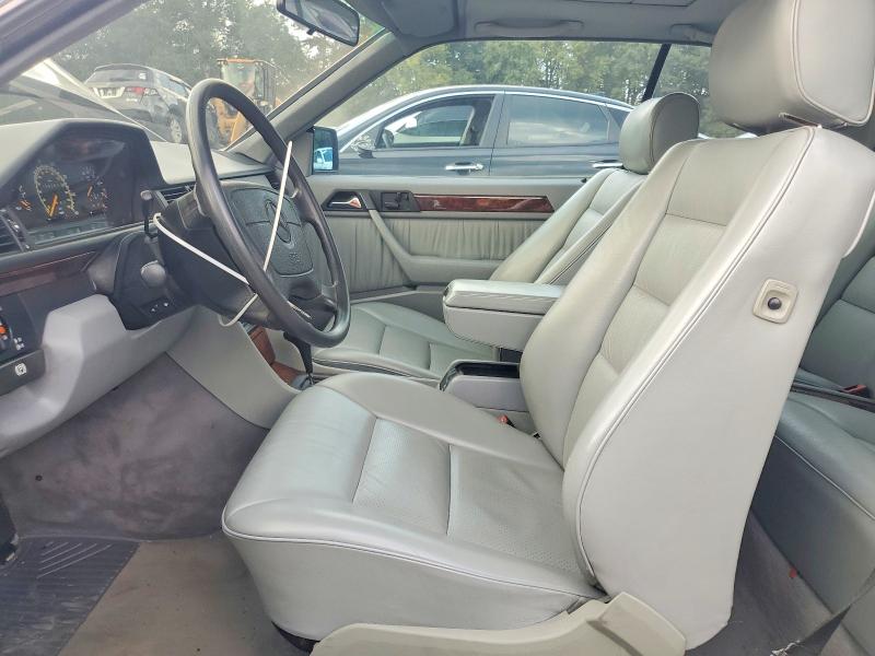 67603596 :رقم المزاد ، WDBEA52E0PB971795 vin ، 1993 Mercedes-benz 300 مزاد بيع