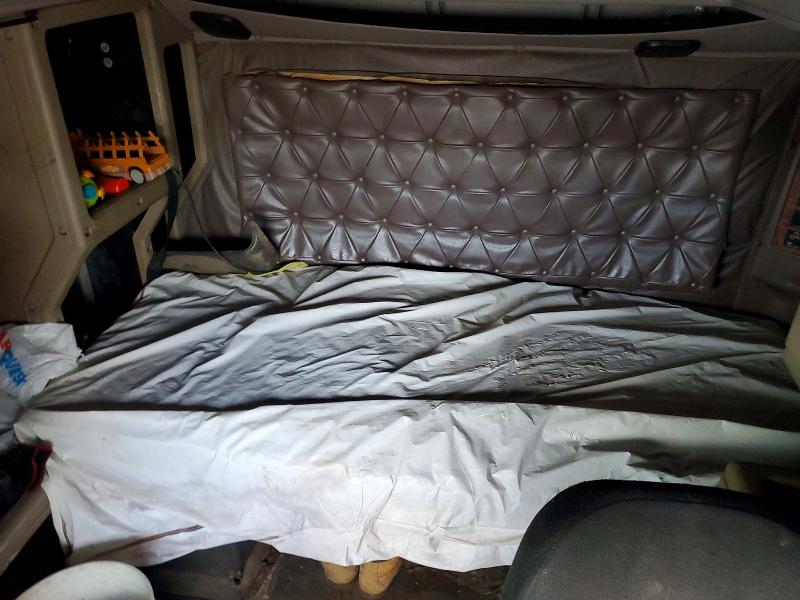 Aukcja sprzedaży 2000 International 9900, vin: 2HSCHASR3YC072037, numer aukcji: 67168406