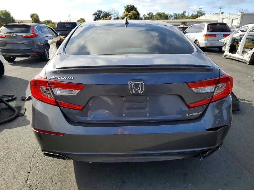 Продажа на аукционе авто 2018 Honda Accord, vin: 1HGCV1F35JA099336, номер лота: 69633996