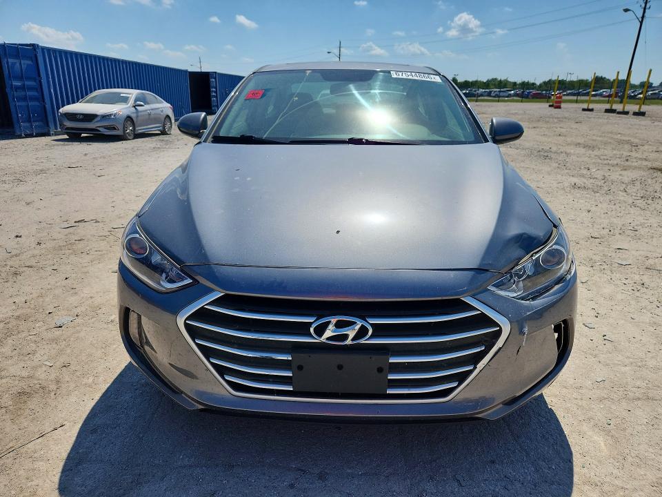 67544866 :رقم المزاد ، 5NPD84LF0JH301938 vin ، 2018 Hyundai Elantra مزاد بيع
