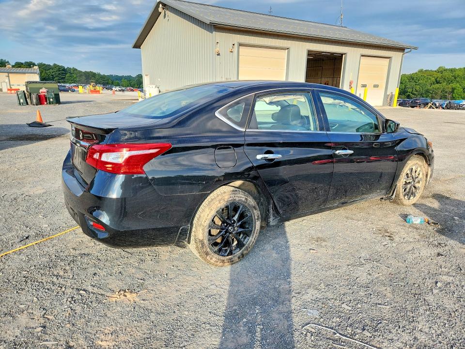 2018 Nissan Sentra მანქანა იყიდება აუქციონზე, vin: 3N1AB7AP2JY341042, აუქციონის ნომერი: 68483396
